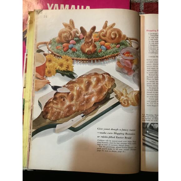 Vintage 1959 Better Homes and Gardens Holiday Cookbook Hardcover - Picture 2 of 3